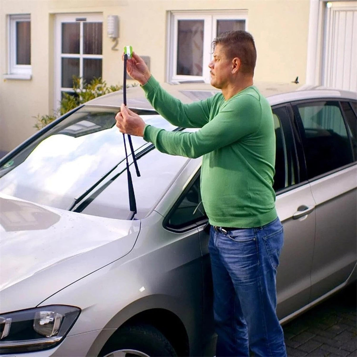 Car Wiper Blade Repair Tool |🔥FLAT 50% SAVING🔥